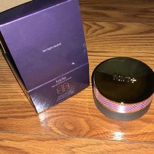 BNIB fair light neutral Tarte foundation